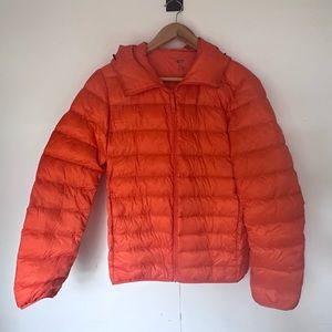 UNIQLO Mens Size XS Orange Ultra Light Down Zip Up Jacket